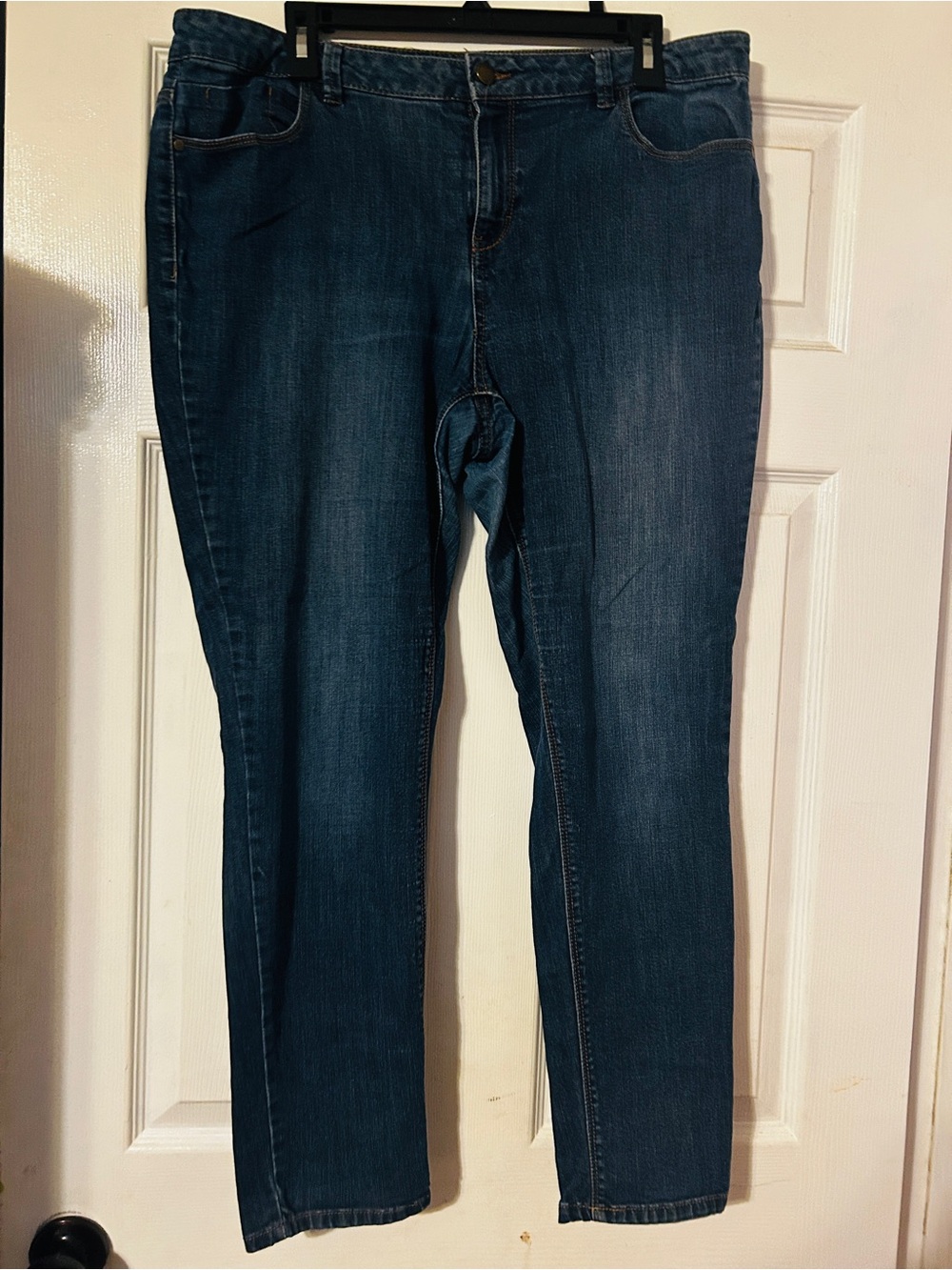 attention Dark Indigo Jeans